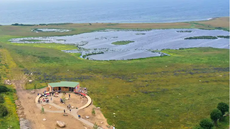 Naturrum Knudshoved set fra oven